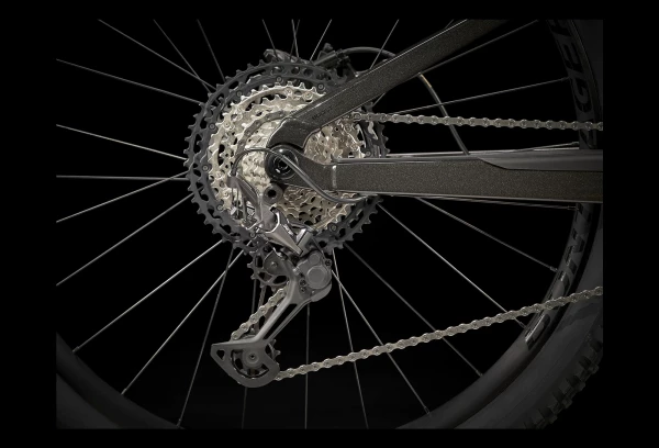 VTT Tout Suspendu Trek Fuel EX 8 29'' Shimano XT 12V Rage Red To Dnister Black Fade 2023 2 VTT Tout Suspendu Trek Fuel EX 8 29'' Shimano XT 12V Rage Red To Dnister Black Fade 2023 – Image 2