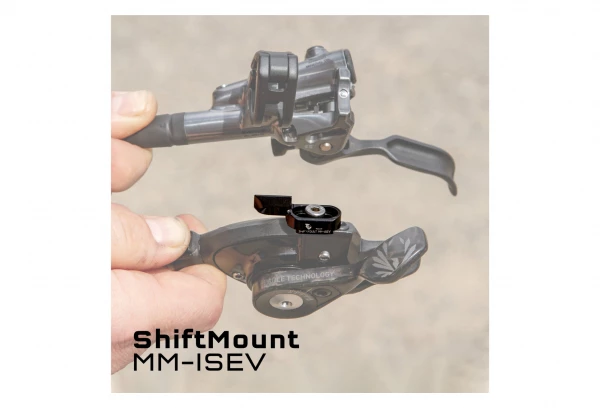 Wolf-tooth Collier Wolf Tooth ShiftMount MM-ISEV Pour Commande De Vitesse Sram MatchMaker Et Frein Shimano I-Spec EV 2 Wolf-tooth Collier Wolf Tooth ShiftMount MM-ISEV Pour Commande De Vitesse Sram MatchMaker Et Frein Shimano I-Spec EV – Image 2