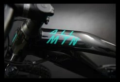 VTT Électrique Tout-Suspendu Haibike AllMtn 1 Shimano Deore 11V 630 Wh 29'' / 27.5'' Gris Anthracite Turquoise 2022 -Vélos Soldes Boutique 209771960e55a609d17e0.60716782