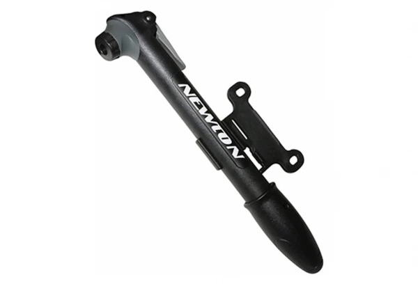 Newton Bike POMPE MINI ROUTE NEWTON NOIRE AIR2B RESINE VP-VS 1 Newton Bike POMPE MINI ROUTE NEWTON NOIRE AIR2B RESINE VP-VS