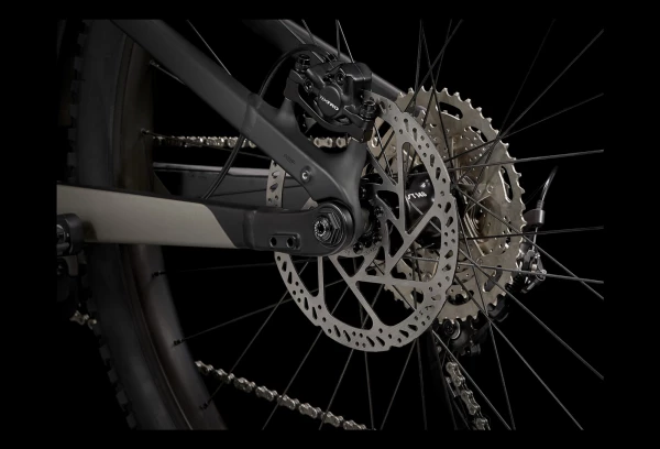 VTT Électrique Tout-Suspendu Trek Powerfly FS 4 Shimano Deore 10V 500Wh Gris Gunmetal / Noir Matt 2022 5 VTT Électrique Tout-Suspendu Trek Powerfly FS 4 Shimano Deore 10V 500Wh Gris Gunmetal / Noir Matt 2022 – Image 5