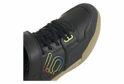 Chaussures VTT Adidas Five Ten HELLCAT Noir Rouge -Vélos Soldes Boutique 217727261a752546627c3.64491093