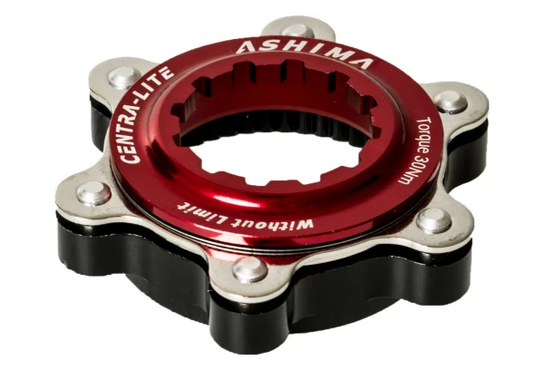 ASHIMA Adaptateur Center Lock Rouge Pour Montage 6 Trous 2 ASHIMA Adaptateur Center Lock Rouge Pour Montage 6 Trous – Image 2